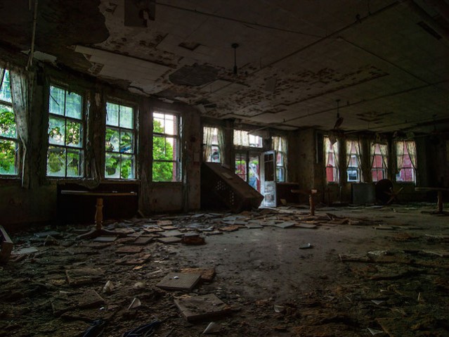 Abandoned Hospital In New York – Fubiz Media