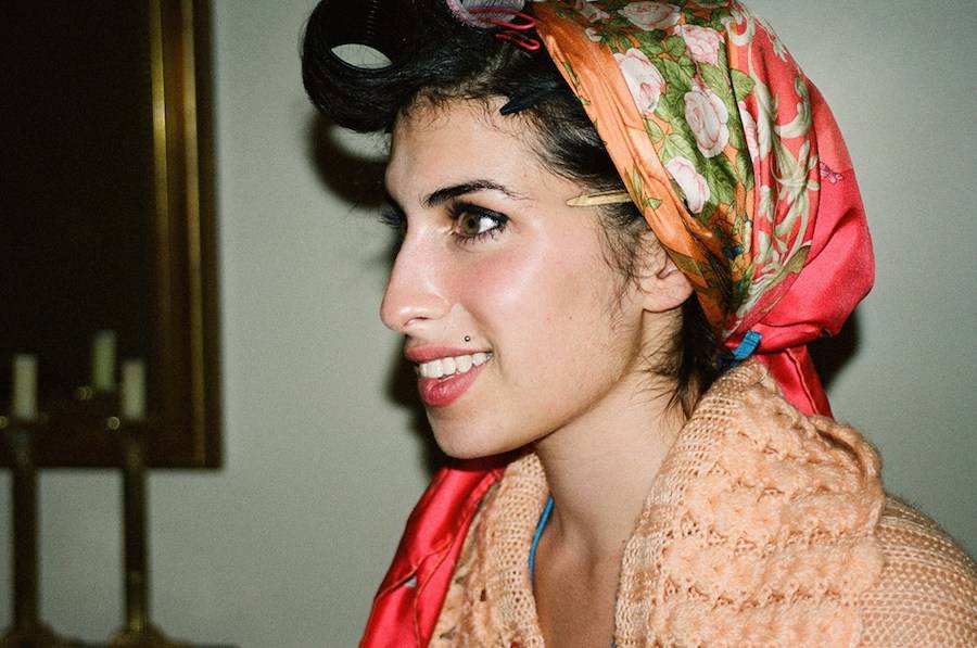 Unseen Pictures Of Amy Winehouse Before The Fame Fubiz Media