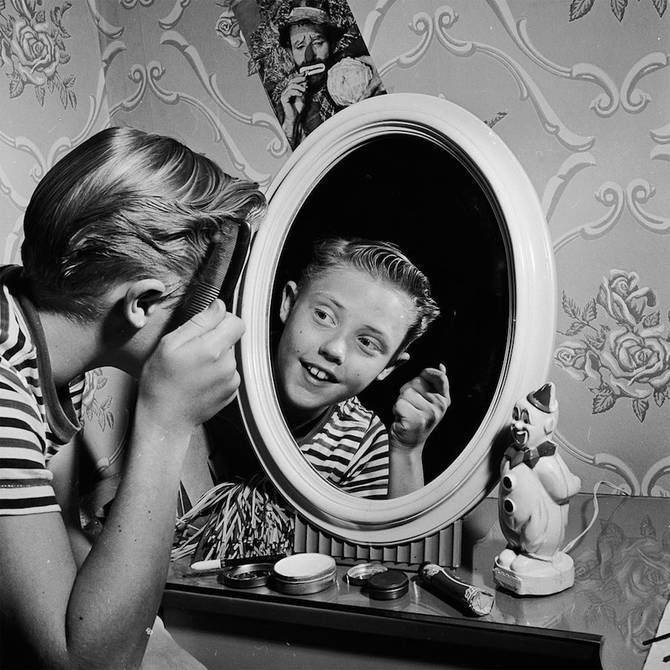 Rare & Touching Pictures of 12 Years Old Christopher Walken – Fubiz Media