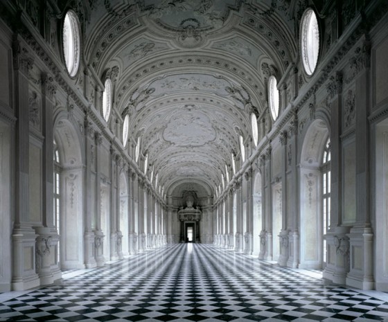 Silent Halls of European Palaces – Fubiz Media