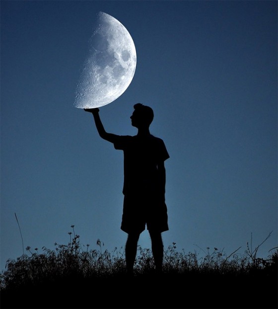 Moon Photography by Adrian Limani – Fubiz Media