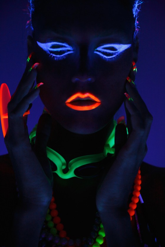 Glowing Fashion Photography – Fubiz Media