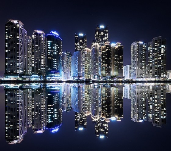 Skyscrapers Reflections in Korea – Fubiz Media