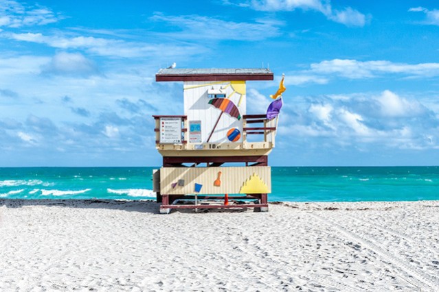 Lifeguard Chairs in South Beach Miami – Fubiz Media