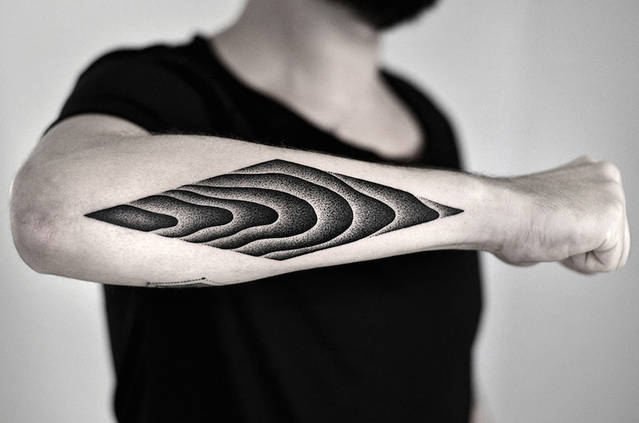 Elegant Greyscale Tattoos – Fubiz Media