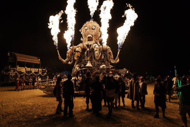 Unreal Burning Man 2015 Photography – Fubiz Media