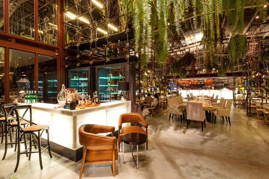 Breathtaking Restaurant in Bangkok – Fubiz Media