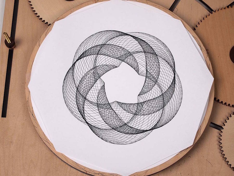 Geometric Drawing Machine