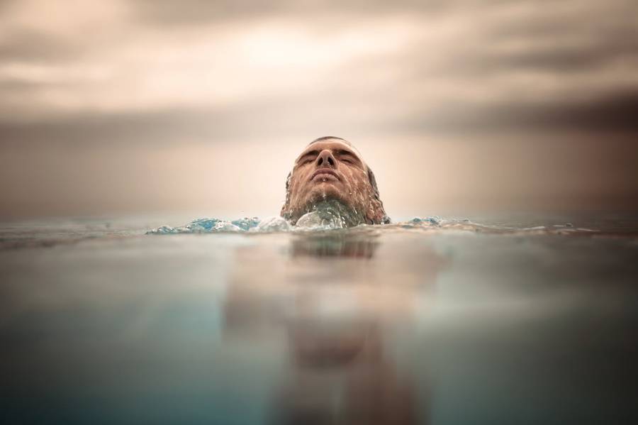 Underwater Photography of a Free Diver – Fubiz Media