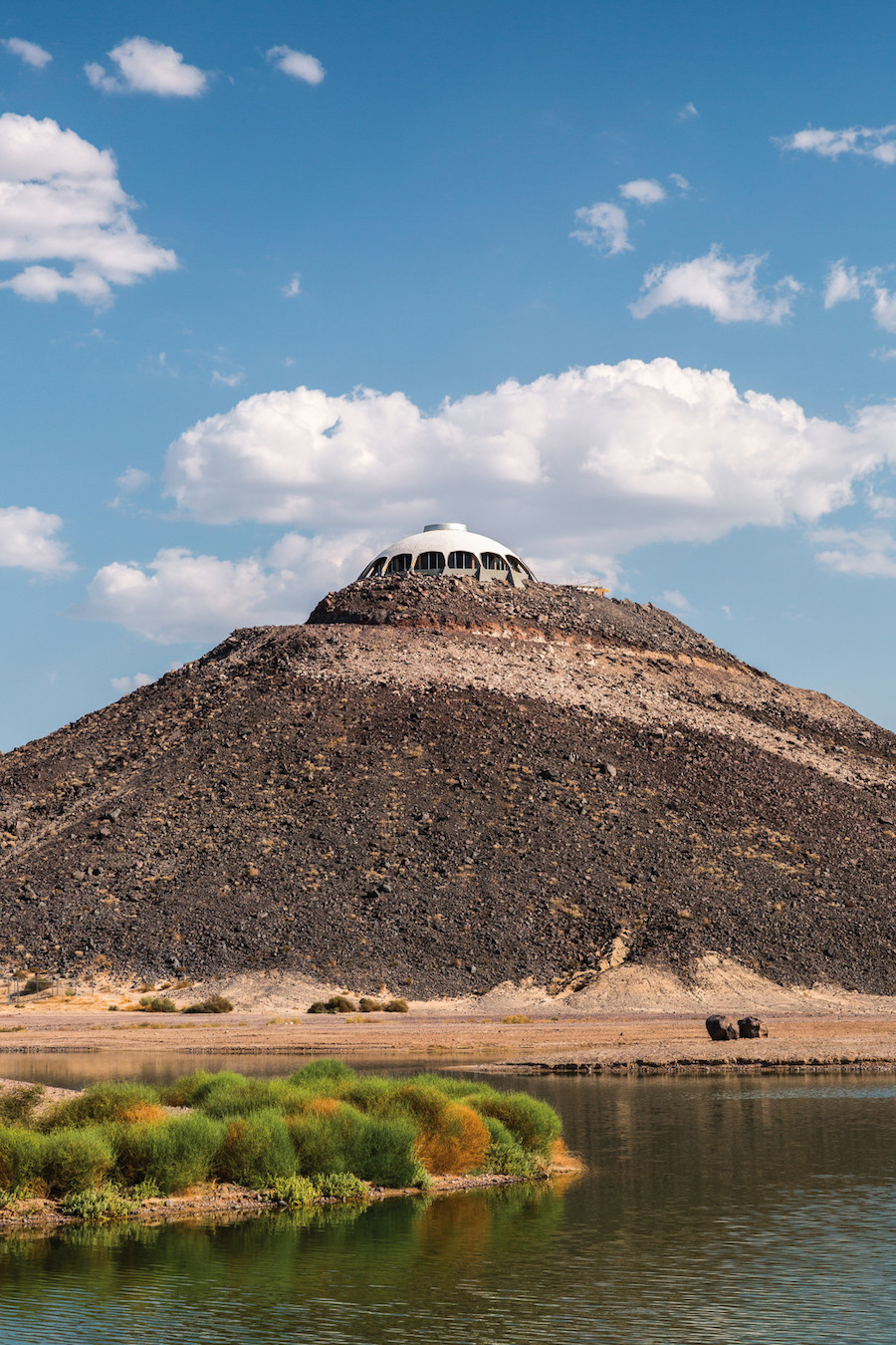 Dome Shaped Volcano House in California-3