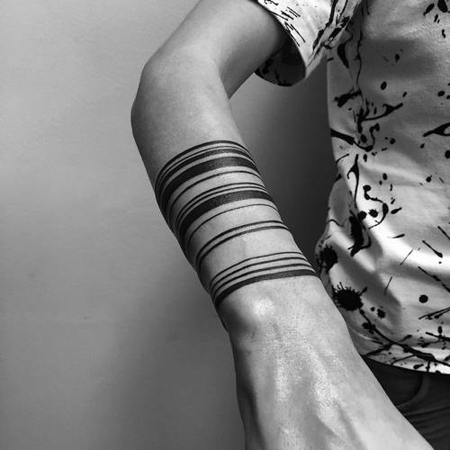 Minimalistic Tattoos inspired by the Digital Era – Fubiz Media