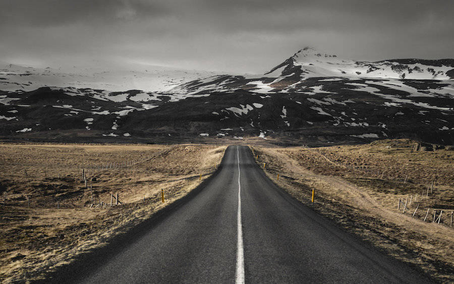 Breathtaking Travel Photography in Iceland by Max Muench – Fubiz Media