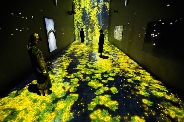 Immersive Interactive Installation In An Art Gallery In London Fubiz Media 