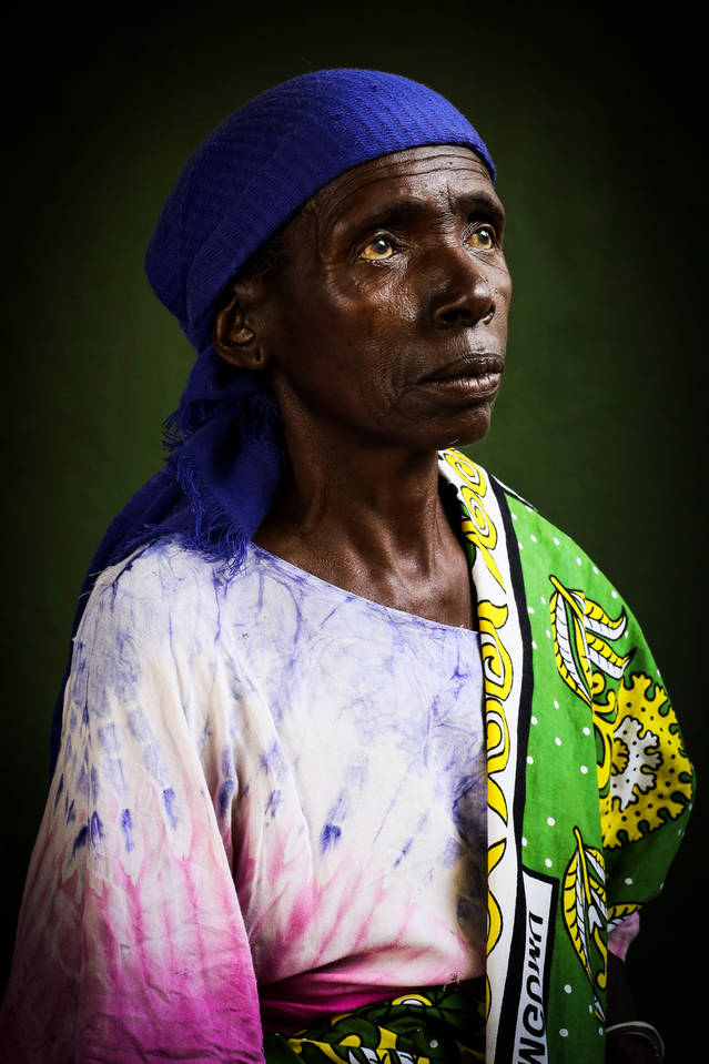 Powerfull Picture Of Mother In Kenya – Fubiz Media