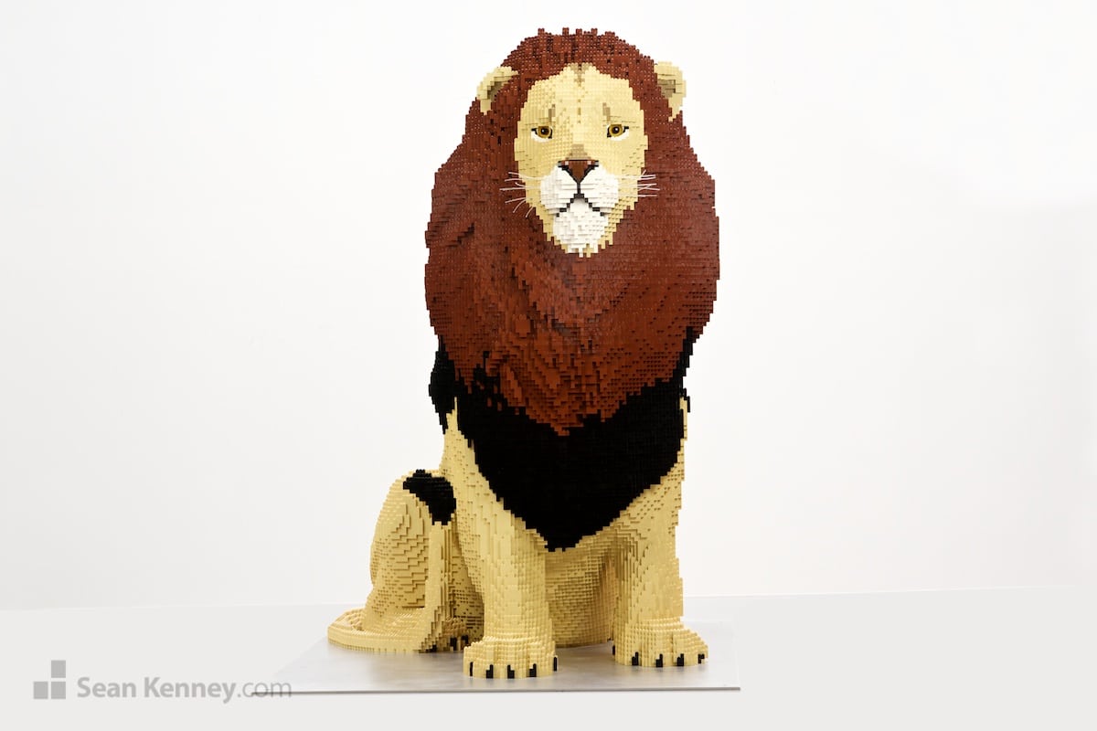 Des sculptures d'animaux réalisées avec plus d'un million de Lego